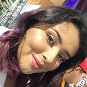 Meet your Posher, Janely